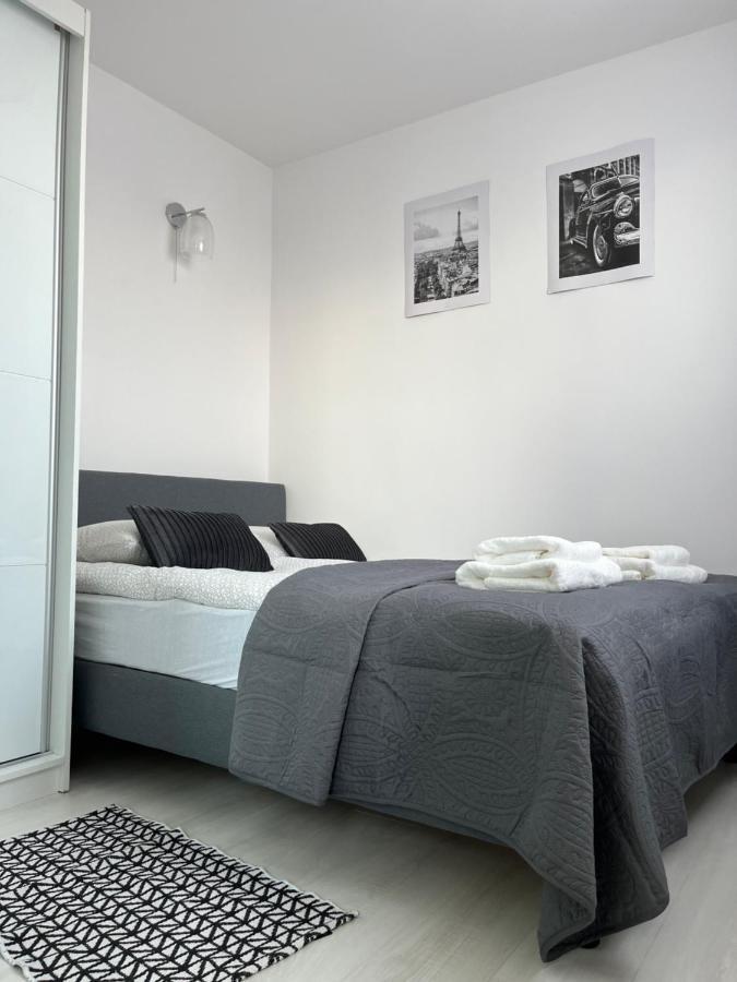 Apartament Warsaw Inside Solec With Private Parking Zewnętrze zdjęcie