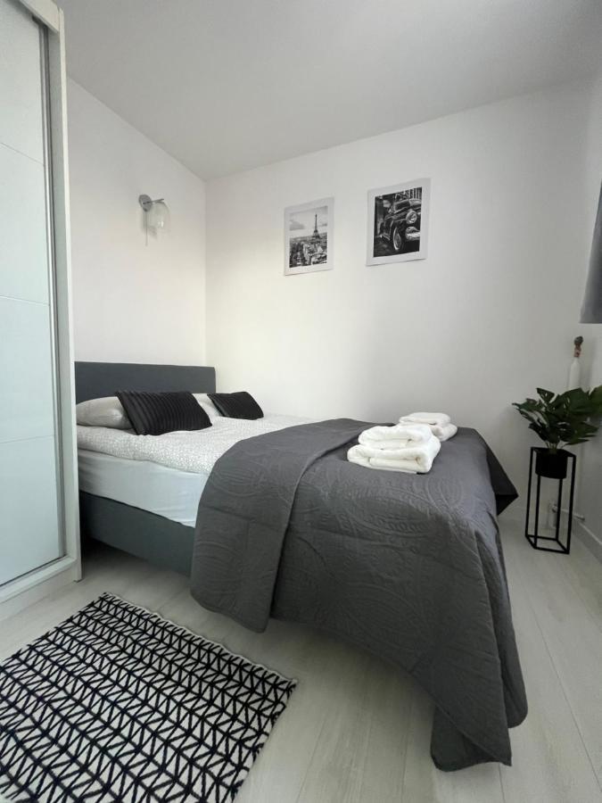 Apartament Warsaw Inside Solec With Private Parking Zewnętrze zdjęcie